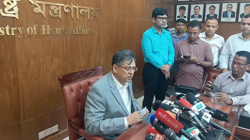 দ্রুততম সময়ের মধ্যে তদন্ত করে চার্জশিট দেওয়া হবে : স্বরাষ্ট্রমন্ত্রী দ্রুততম সময়ের মধ্যে তদন্ত করে চার্জশিট দেওয়া হবে : স্বরাষ্ট্রমন্ত্রী